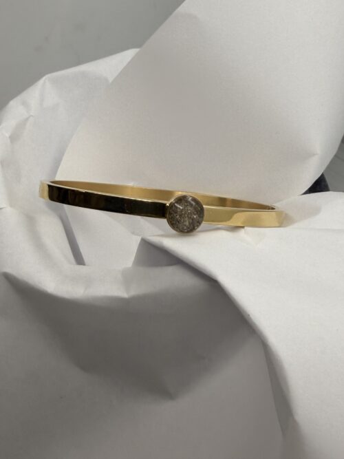 Asche Armband als hochwertiger Armreif mit deinem Andenken wie Asche, Muttermilch oder Blüten eingefangen in Epoxidharz