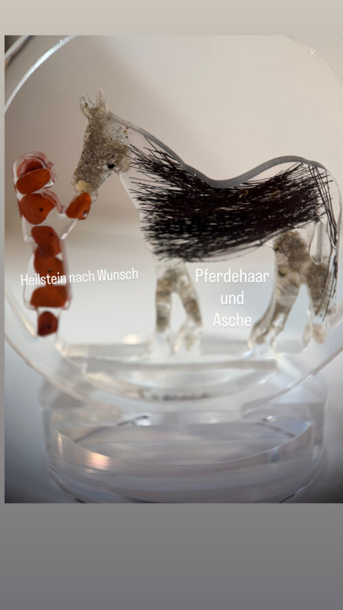 Hufeisen oder Teelicht Mädchen mit Pferd als Andenken an verstorbenes Pferd