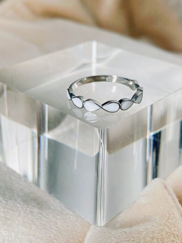 Infinity Ring Muttermilch